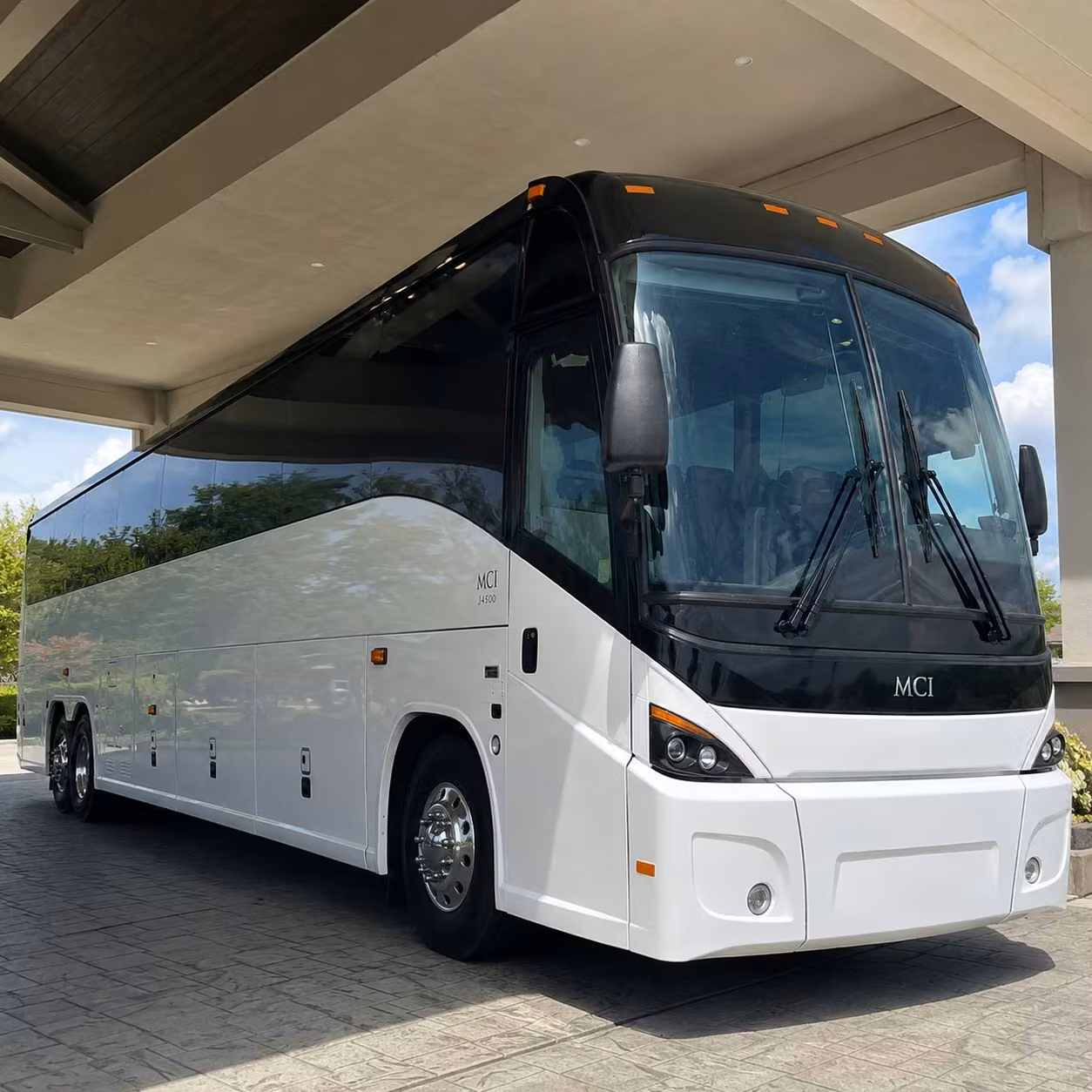 corporate event and convention transportation for fayetteville employers