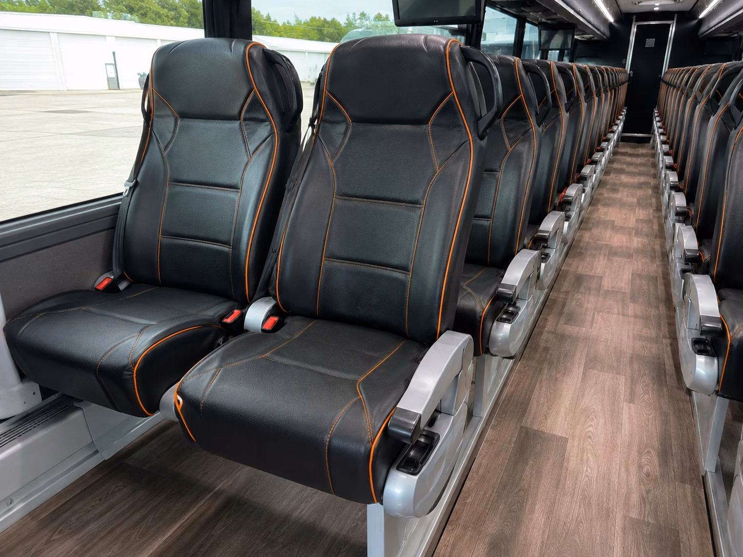 why a wedding shuttle bus makes sense for fort bragg families and military guests in fayetteville